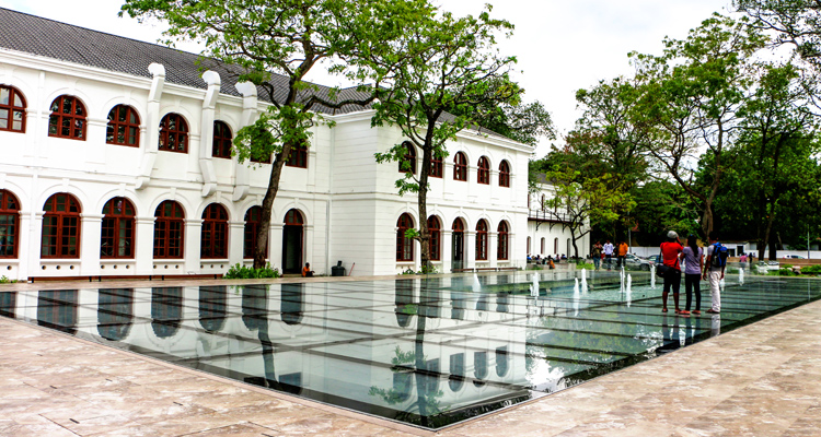 Arcade Independence Square