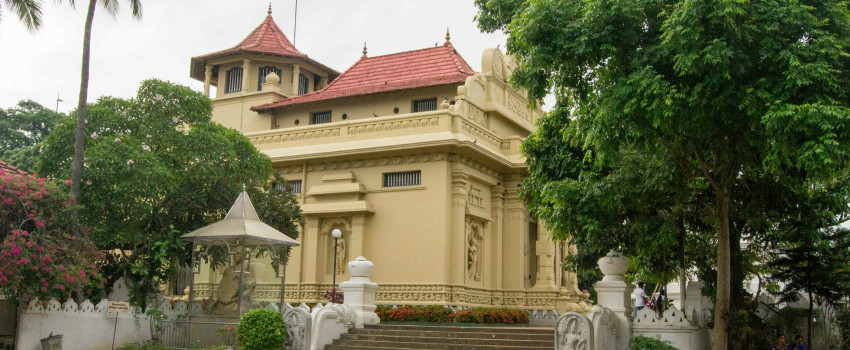 Buddhist Temple in Colombo